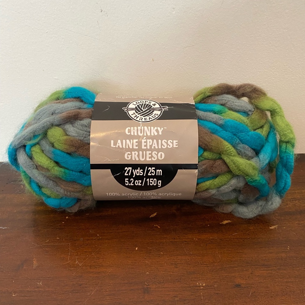 NWT Loops & Threads Chunky seaside yarn